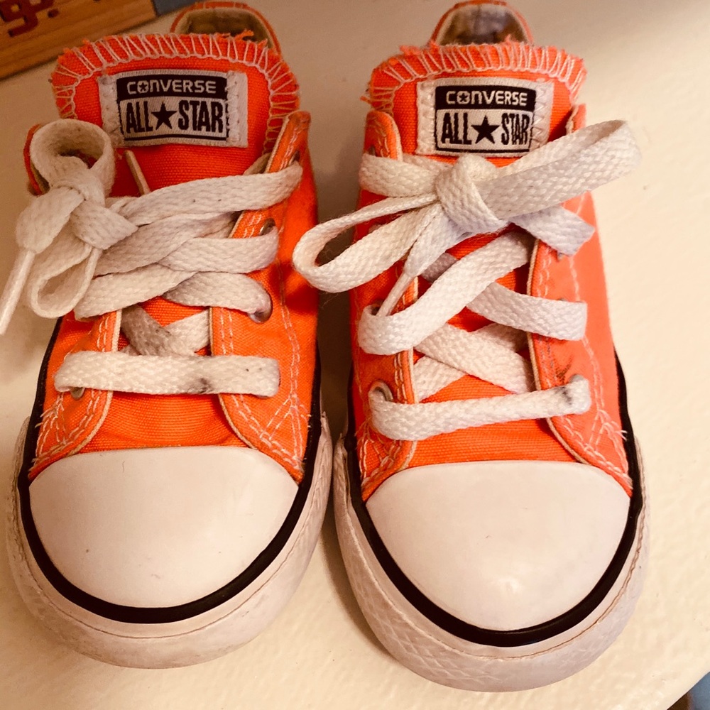 Converse.